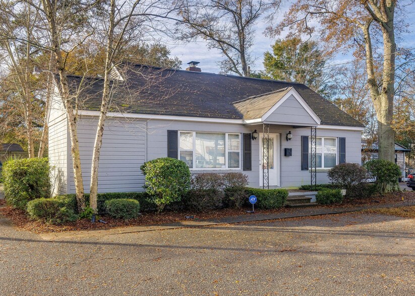More Photos Of 1721 Ashley River Rd, Charleston Office Residential For Sale