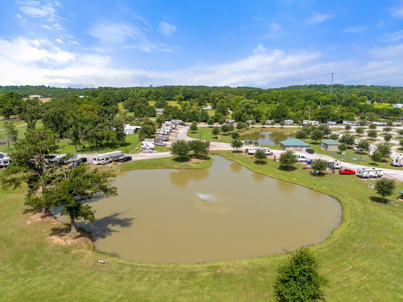 More Photos Of 10855 US Highway 69 N, Tyler Trailer Camper Park For Sale