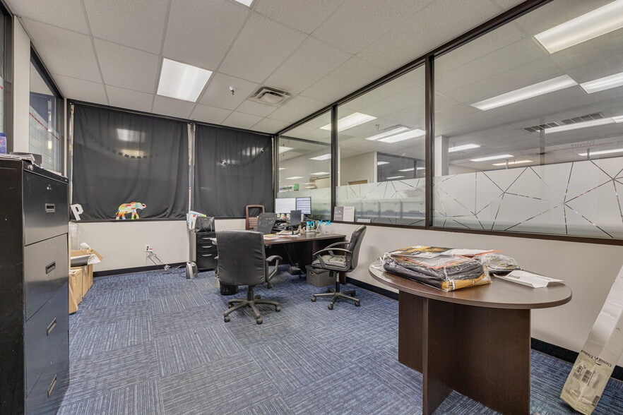 More Photos Of 4545 W Hillsborough Ave, Tampa Warehouse For Sale