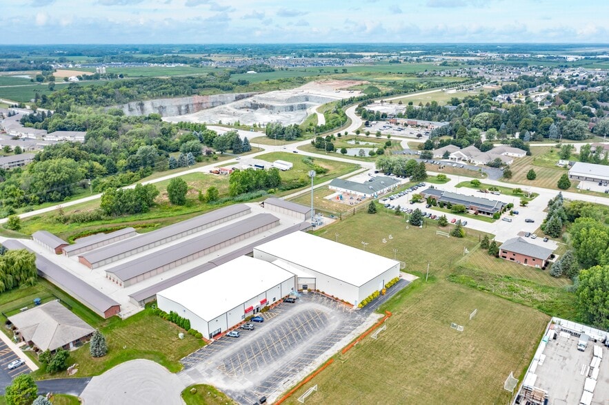 More Photos Of 1856 Nimitz Dr, De Pere Distribution For Lease