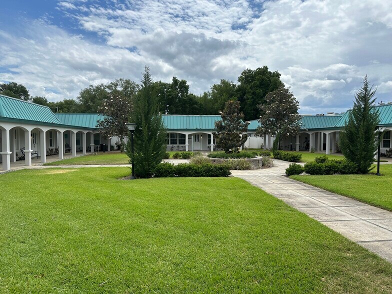 More Photos Of 400 Avenue K SE, Winter Haven Medical For Lease