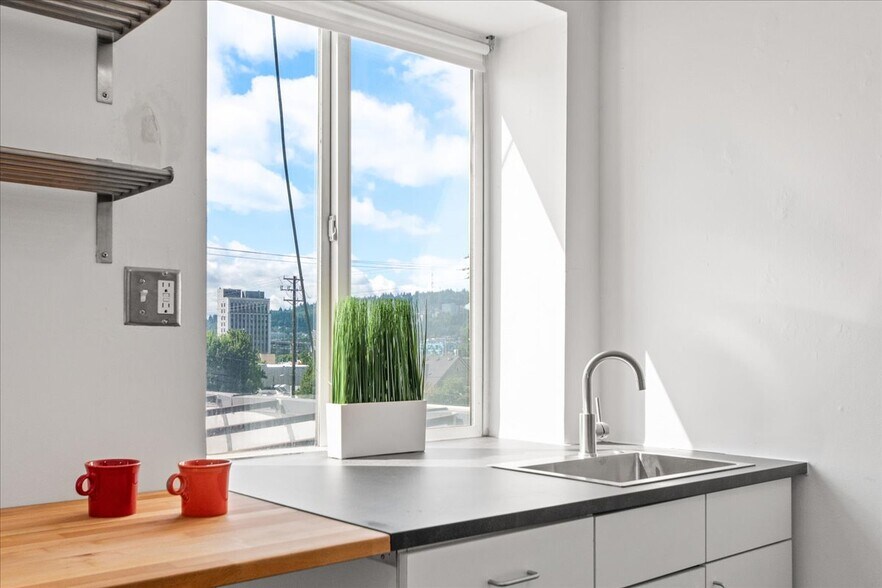 More Photos Of 215 SE 9th Ave, Portland Office Residential For Lease