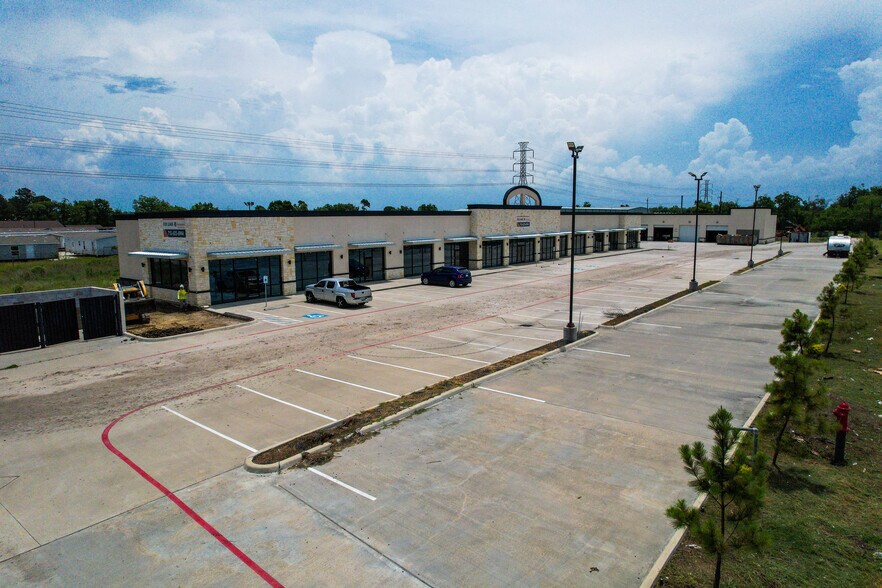 More Photos Of 1130 Aldine Bender Rd, Houston General Retail For Lease