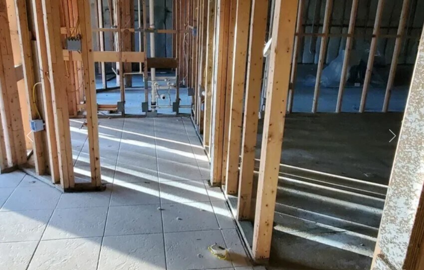 More Photos Of 24690 Sandhill Blvd, Punta Gorda Warehouse For Lease