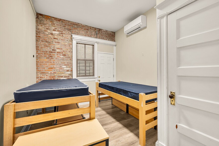 More Photos Of 500 9th St SE, Washington Apartments For Sale