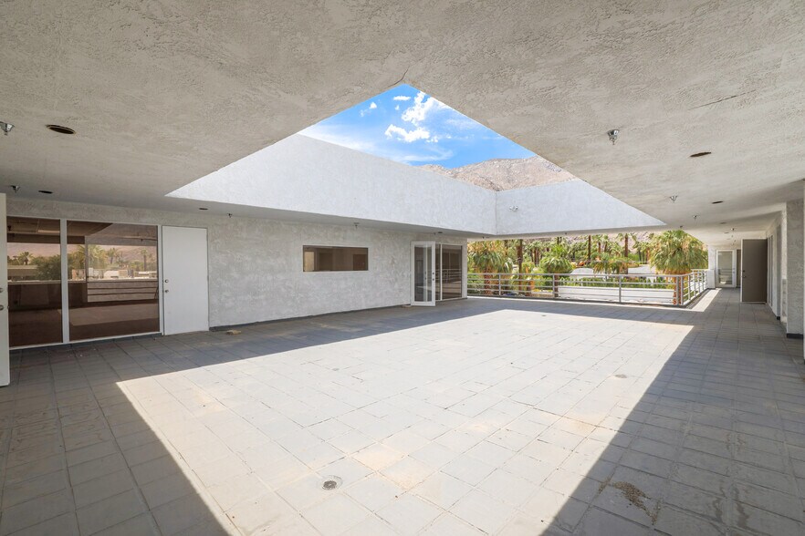 More Photos Of 777 N Palm Canyon Dr, Palm Springs Loft Creative Space For Sale
