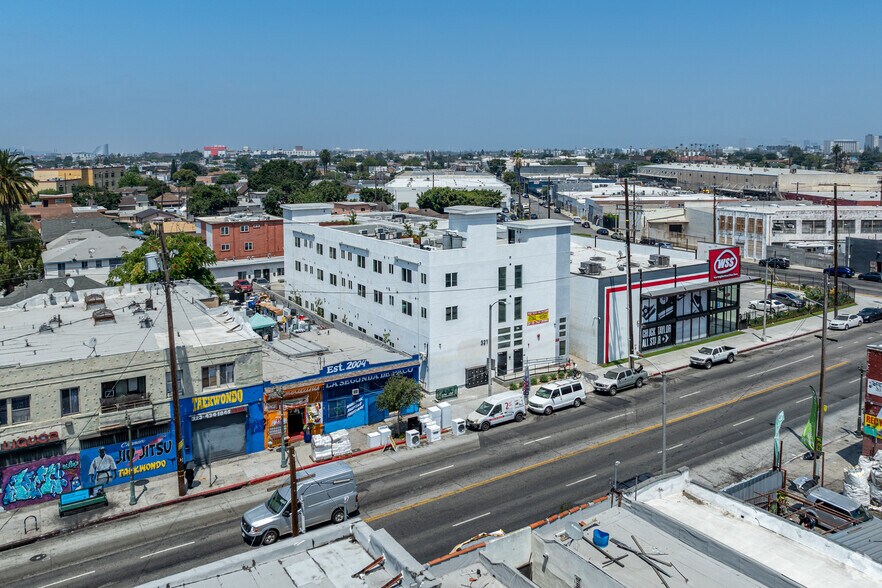More Photos Of 3217 S Central Ave, Los Angeles Apartments For Sale