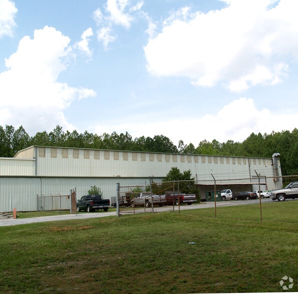 More Photos Of 608 Riverside Pky, Austell Manufacturing For Sale