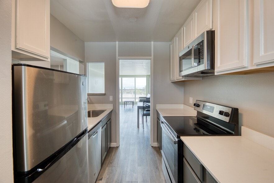 More Photos Of 1709 Shattuck Ave, Berkeley Apartments For Sale