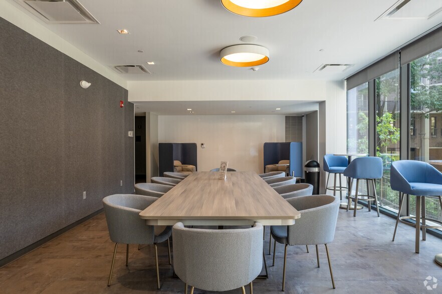 More Photos Of 18 High St, New Haven Apartments For Lease