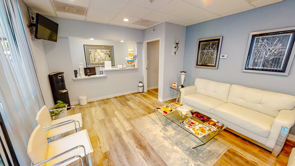 More Photos Of 3337 N Miller Rd, Scottsdale Medical For Lease