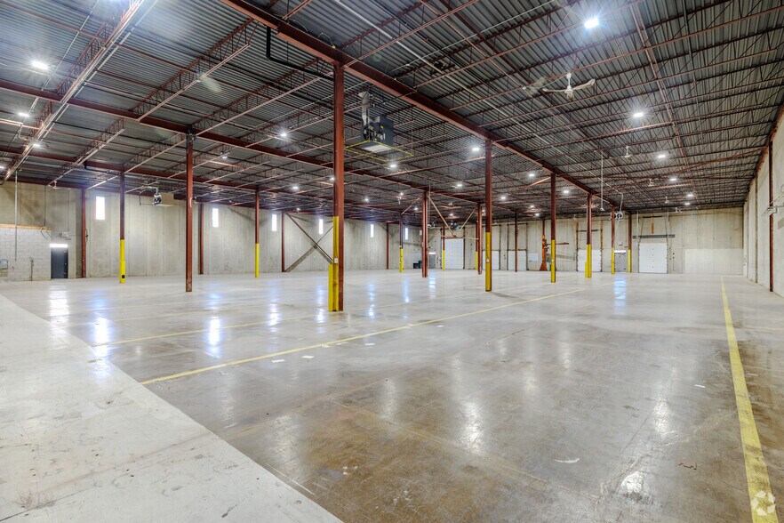 More Photos Of 6305 Danville Rd, Mississauga Warehouse For Sale