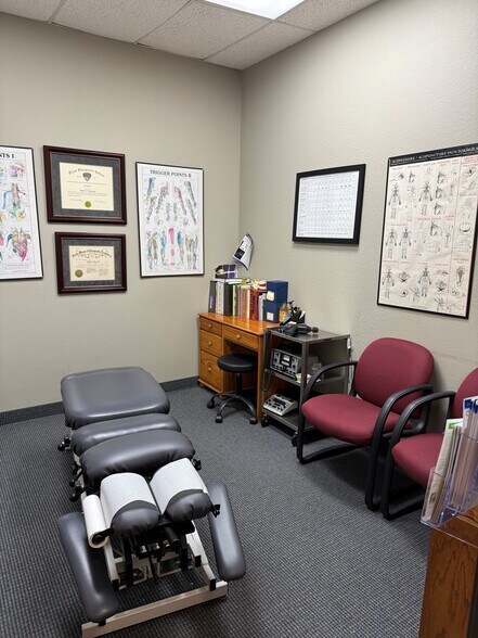 More Photos Of 6442-6450 Broadway Blvd, Garland Medical For Sale