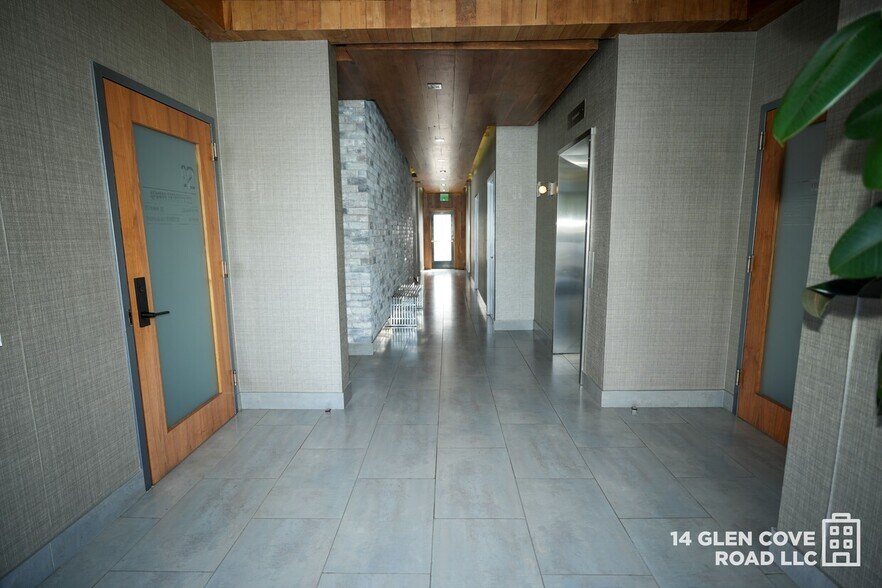 More Photos Of 14 Glen Cove Rd, Roslyn Heights Office For Lease