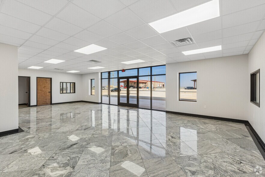 More Photos Of 16511 W Basin St, Odessa Industrial For Lease