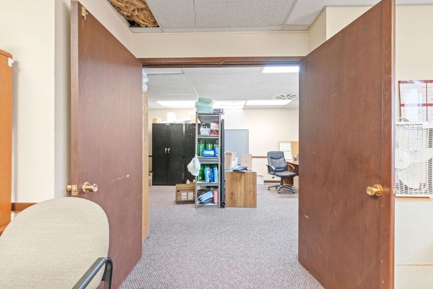 More Photos Of 6000 Fashion Blvd, Salt Lake City Office For Sale