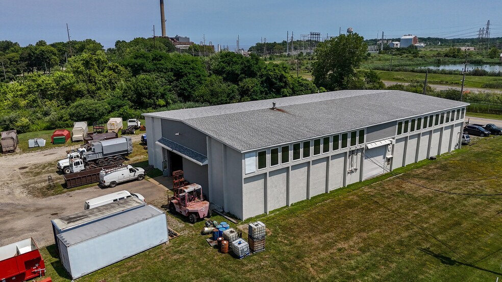 More Photos Of 237 State Rd, Ashtabula Manufacturing For Sale