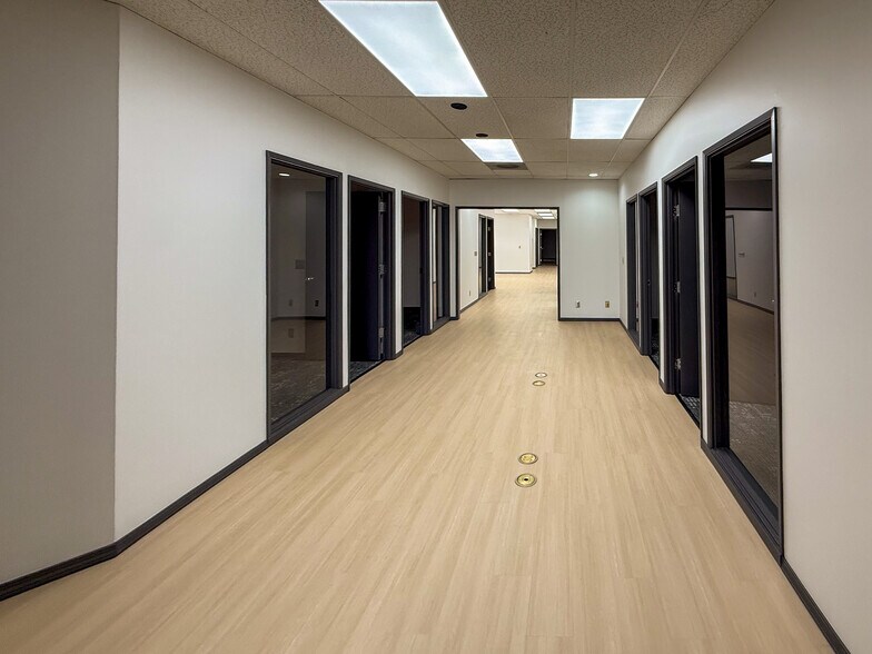 More Photos Of 108 E Mill Plain Blvd, Vancouver Office For Lease