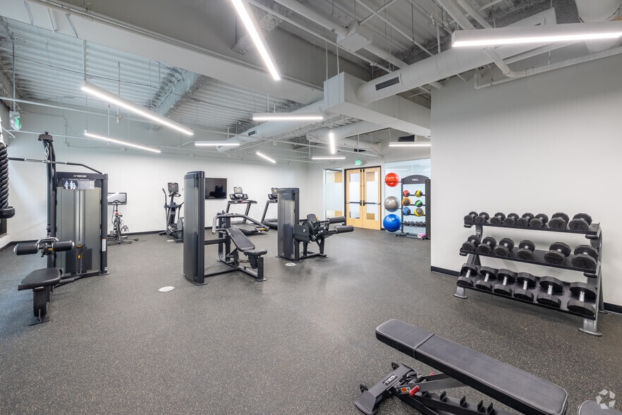 More Photos Of 9110 E Nichols Ave, Centennial Office For Sale