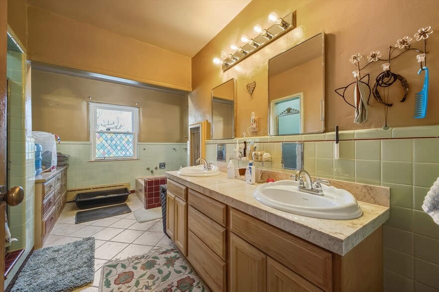 More Photos Of 24 Matisse Rd NE, Albuquerque Apartments For Sale