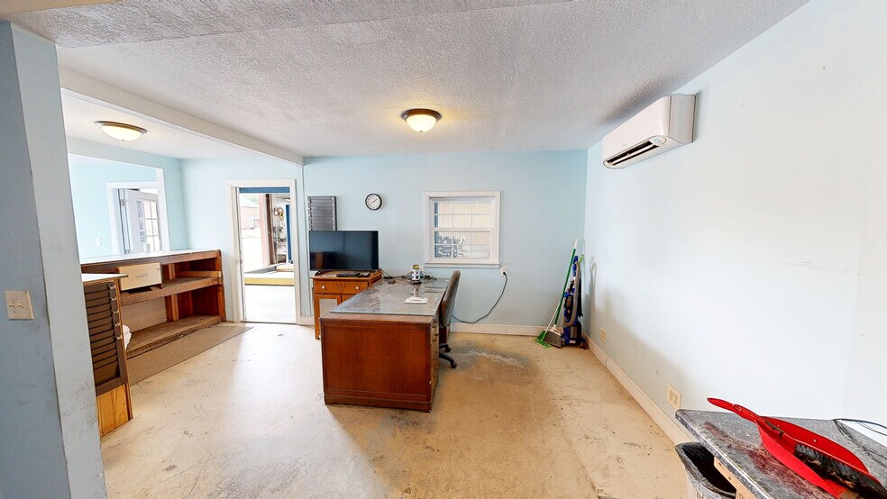 More Photos Of 716 S Main St, Enterprise Auto Repair For Sale