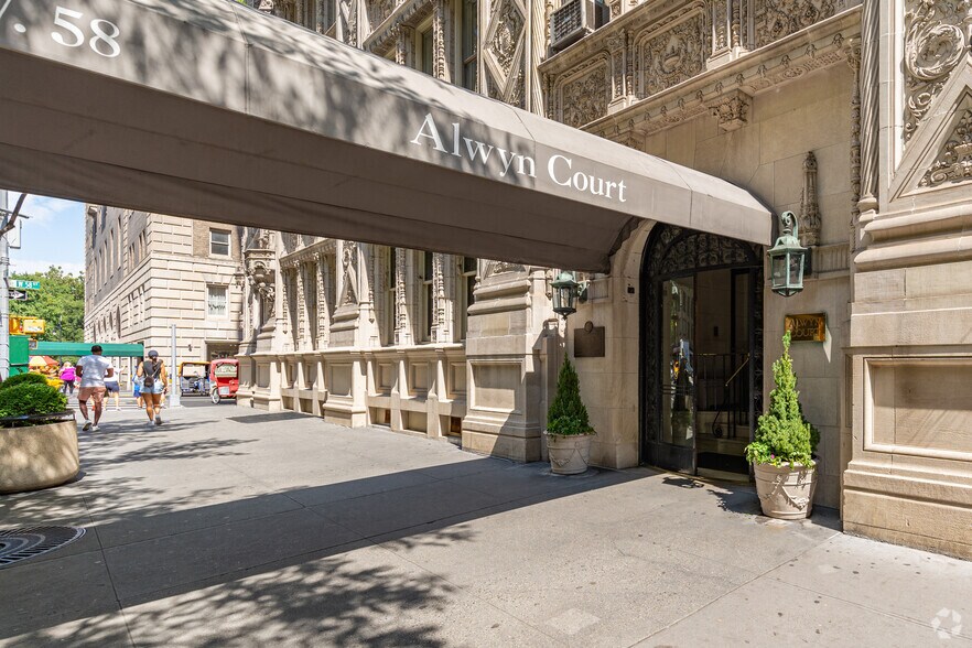 More Photos Of 911 7th Ave, New York Apartments For Lease
