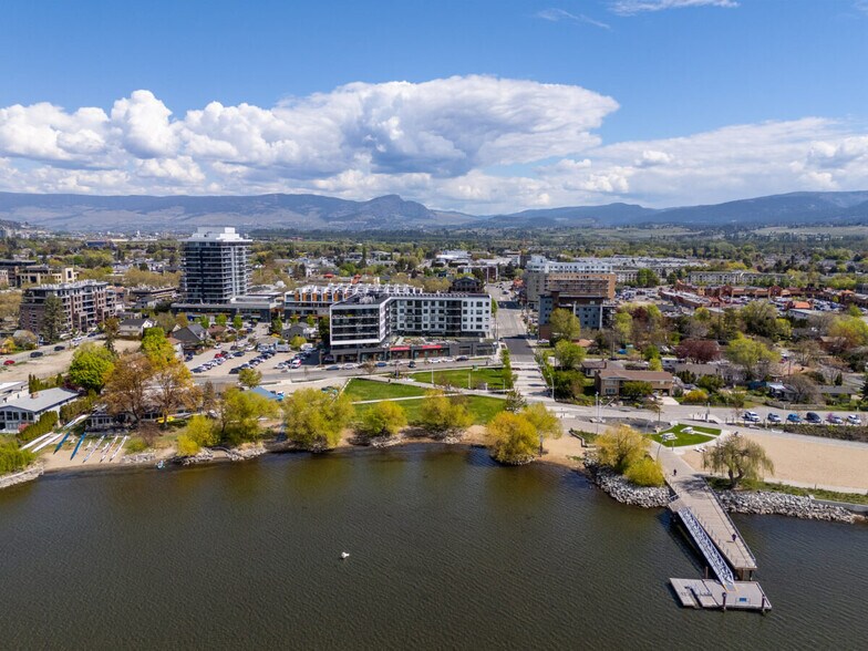 More Photos Of 3051 Abbott st, Kelowna Apartments For Sale
