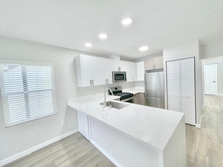 More Photos Of 825 Manhattan Ave, Hermosa Beach Apartments For Sale