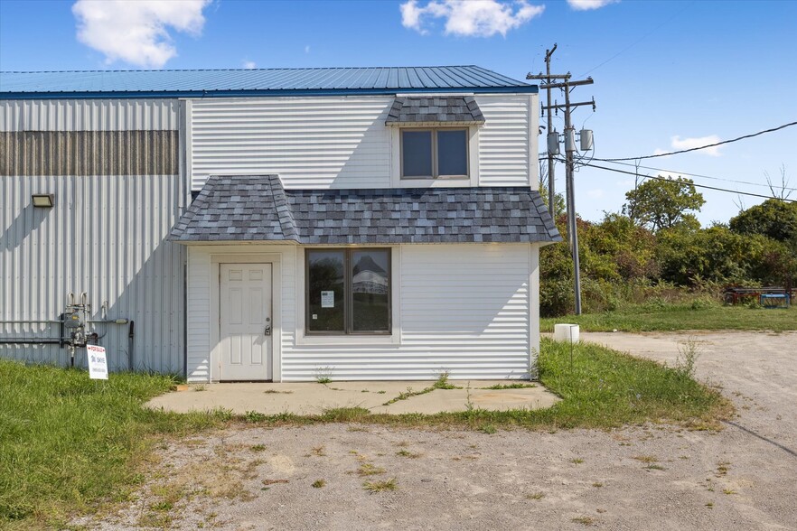 More Photos Of 683 River Rd, Bay City Manufacturing For Sale