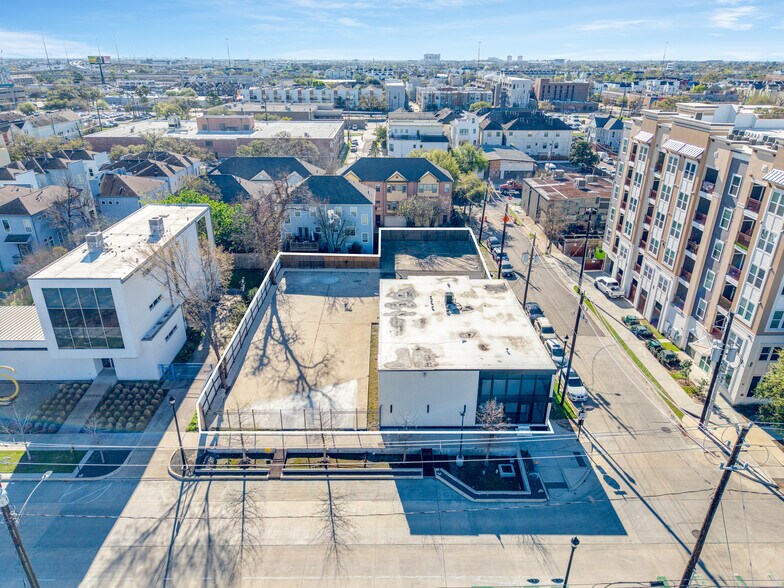 More Photos Of 2323 Caroline St, Houston Medical For Lease