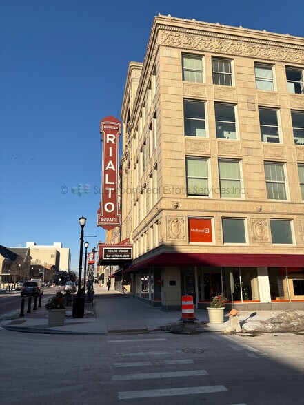 More Photos Of 5-25 E Van Buren St, Joliet Office For Lease