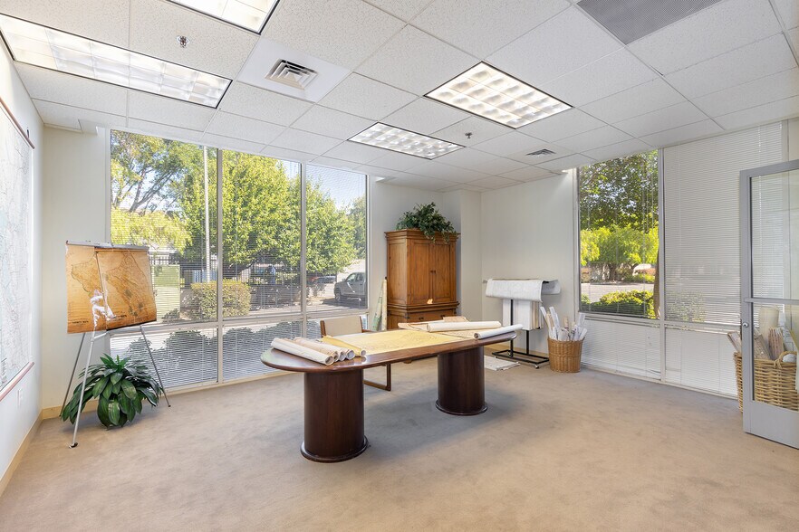 More Photos Of 333 Sunset Ave, Suisun City Medical For Sale