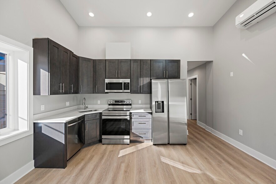 More Photos Of 4535 Avondale St, Bethesda Apartments For Sale
