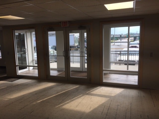 More Photos Of 4400 Portage St NW, North Canton Flex For Lease