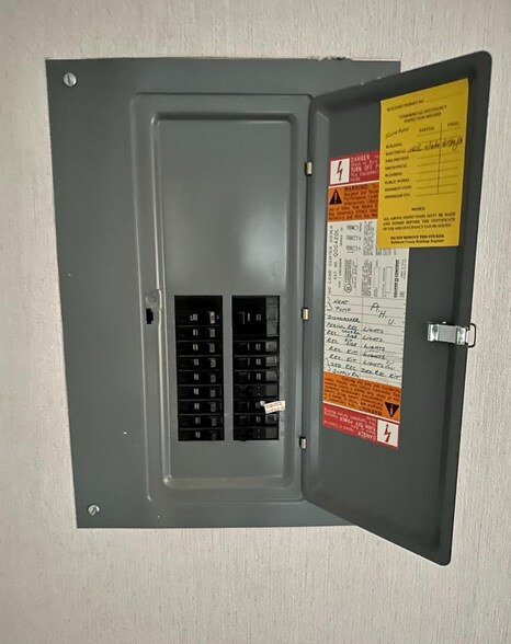 More Photos Of 606 Baltimore Ave, Towson Medical For Lease