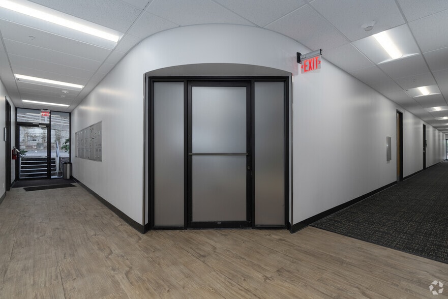 More Photos Of 5440 SW Westgate Dr, Portland Medical For Lease