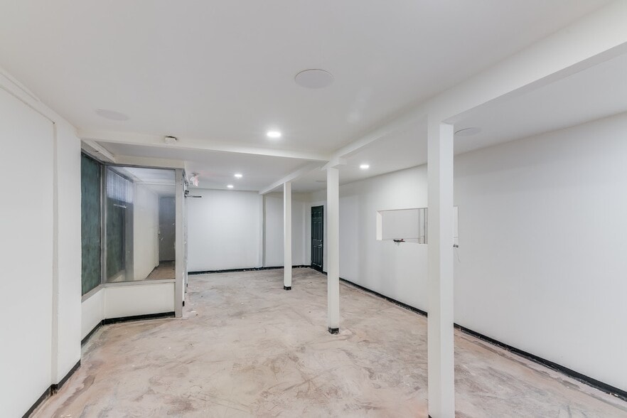 More Photos Of 2023-2043 S Santa Fe Ave, Los Angeles Unknown For Lease