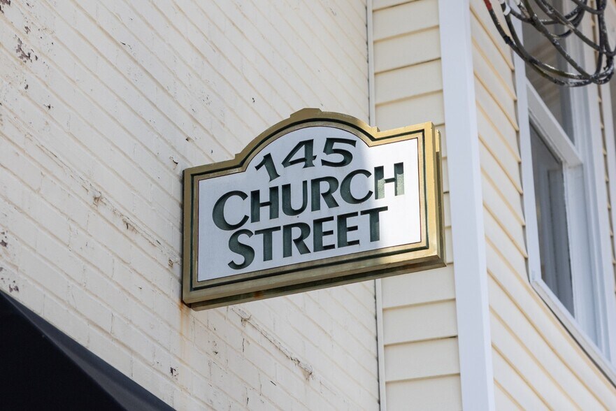 More Photos Of 113 Church St, Marietta Unknown For Sale