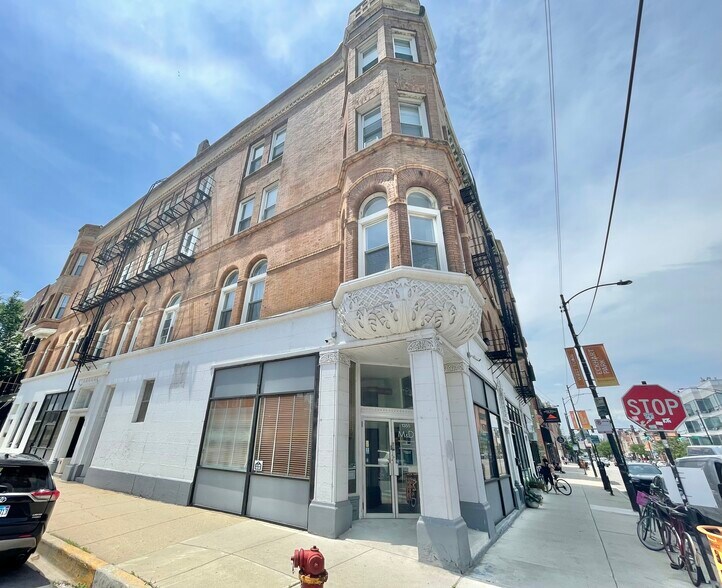 More Photos Of 1355-1359 W Chicago Ave, Chicago Apartments For Lease