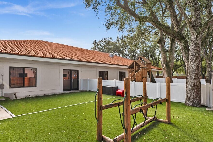 More Photos Of 353 Hiatt Dr, Palm Beach Gardens Schools For Sale