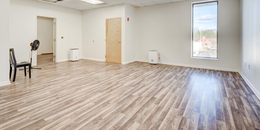 More Photos Of 207 N Main St, Boonsboro Office For Sale