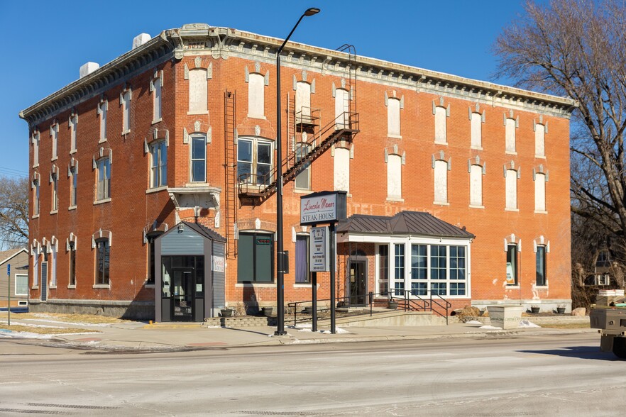 Primary Photo Of 1525 16th St, Central City Restaurant For Sale