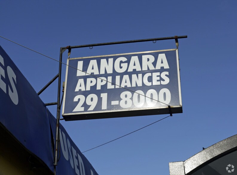 More Photos Of 4739-4743 Hastings St, Burnaby General Retail For Lease