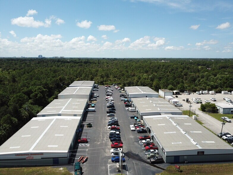 More Photos Of 8391 Littleton Rd, North Fort Myers Unknown For Lease