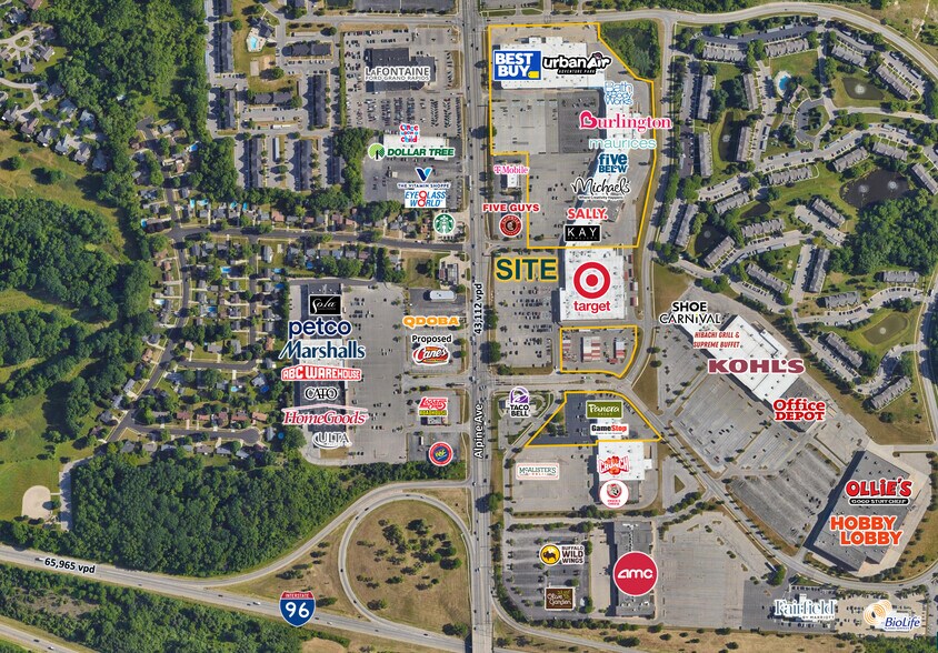 More Photos Of 3250-3410 Alpine Dr, Grand Rapids Storefront For Lease