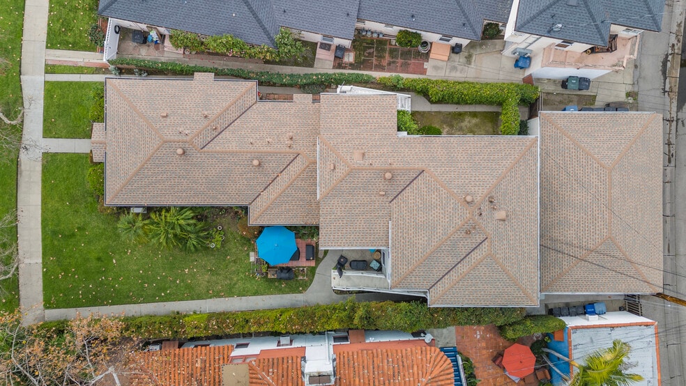 More Photos Of 2907 W Riverside Dr, Burbank Apartments For Sale