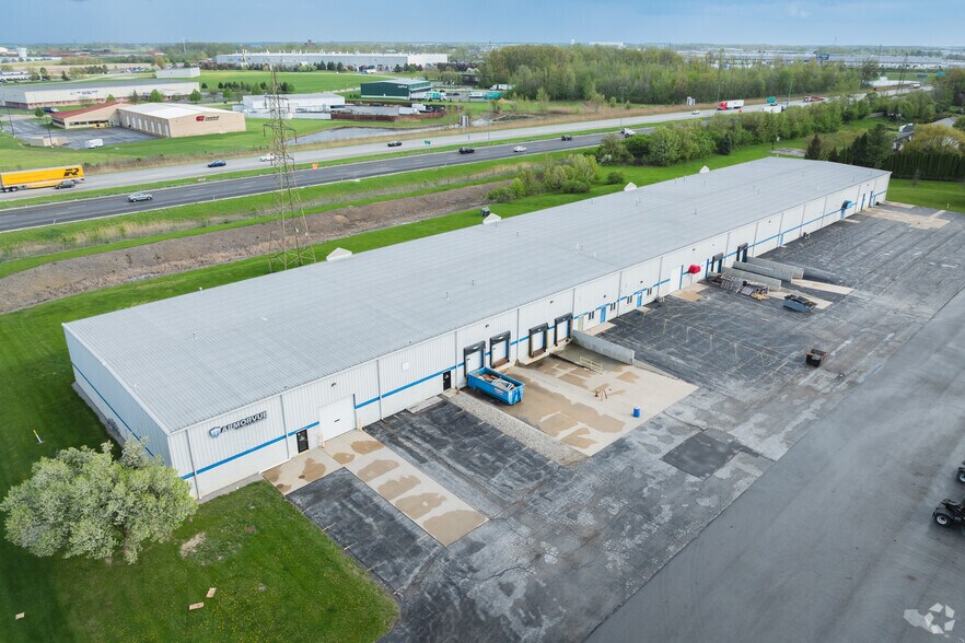 More Photos Of 6610 Fairfield Dr, Northwood Warehouse For Lease