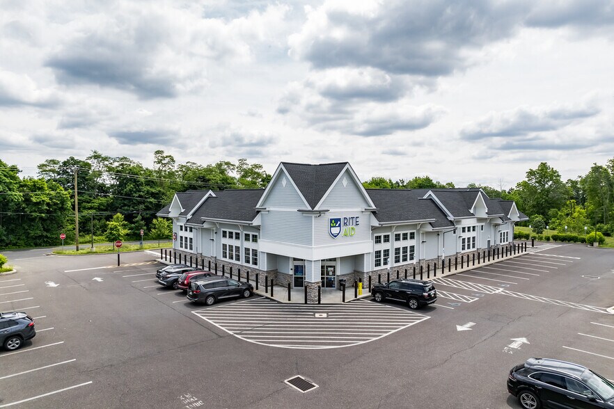 Primary Photo Of 5707 Easton Rd, Pipersville Freestanding For Sale