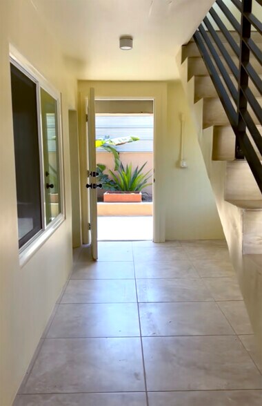 More Photos Of 11121 Glenoaks Blvd, Pacoima Rehabilitation Center For Lease