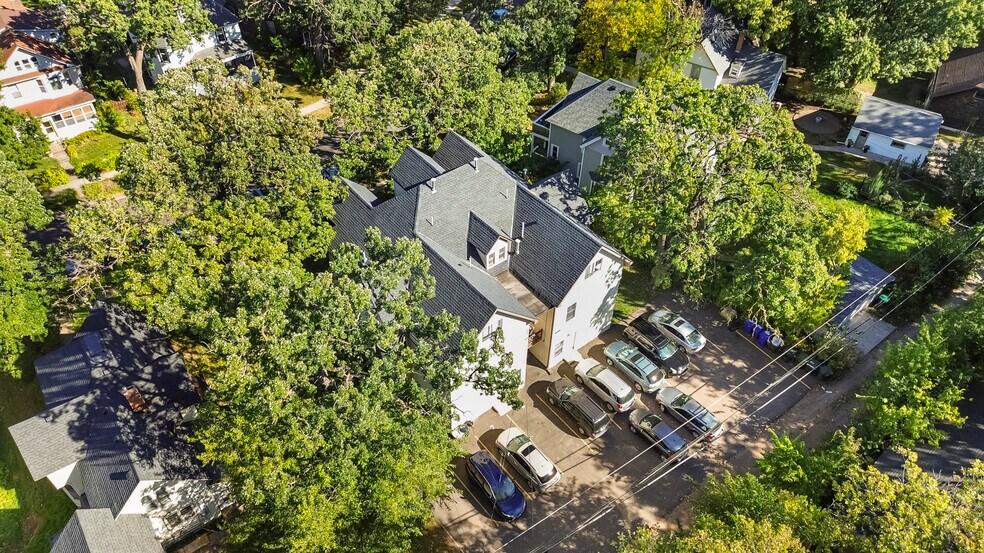 More Photos Of 1910 Feronia Ave, Saint Paul Apartments For Sale